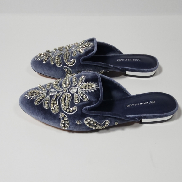 Antonio Melani Velvet Slides - Picture 4 of 9